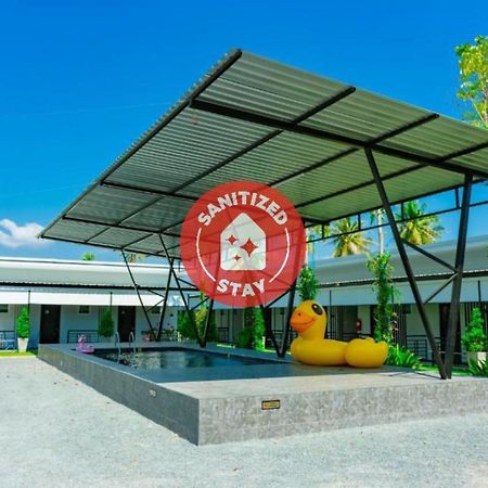 Oyo 533 Runya Poolvilla Prachuap Khiri Khan Exterior photo
